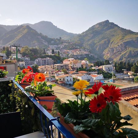 Athena Charming Rooms Taormina Bagian luar foto