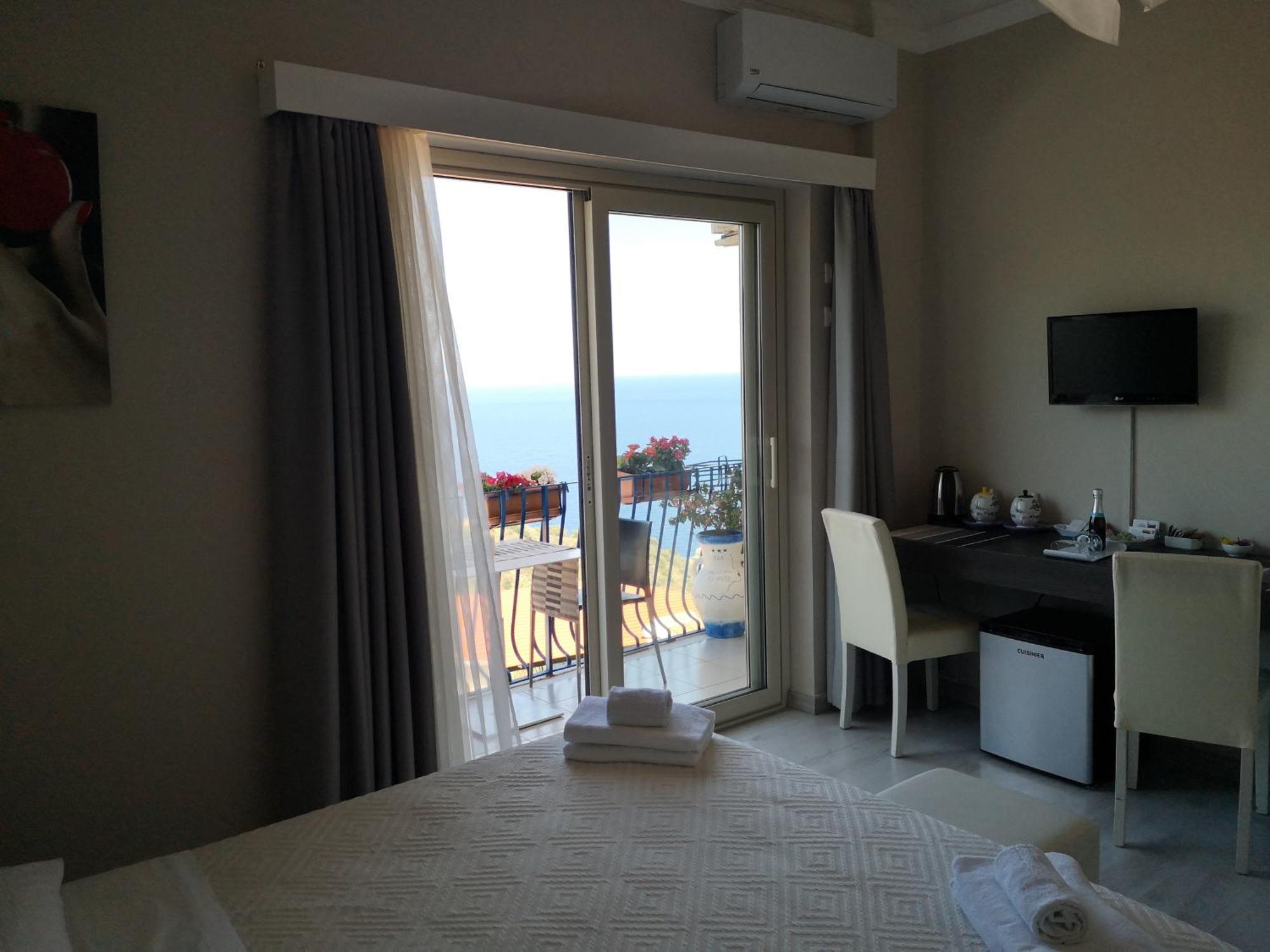 Athena Charming Rooms Taormina Ruang foto