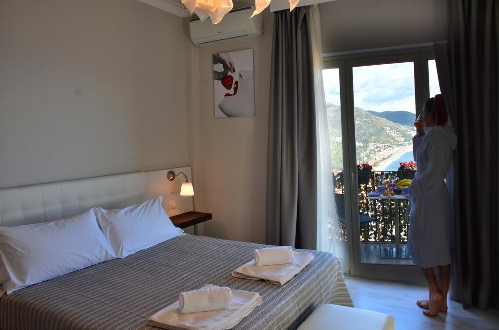 Athena Charming Rooms Taormina Bagian luar foto