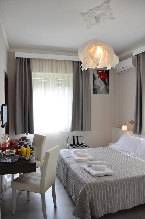 Athena Charming Rooms Taormina Bagian luar foto