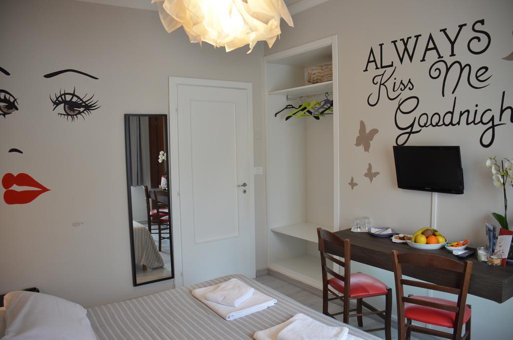Athena Charming Rooms Taormina Bagian luar foto